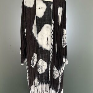 Black and White Tie-Dye Kimono